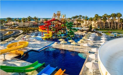 Parasols and loungers around the waterpark at Dana Beach